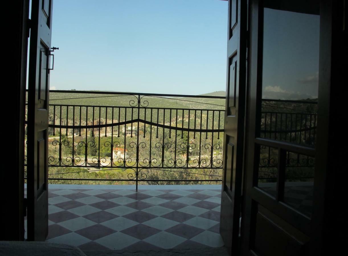 Ample Modern Country Home Néa Epidavros Exterior foto